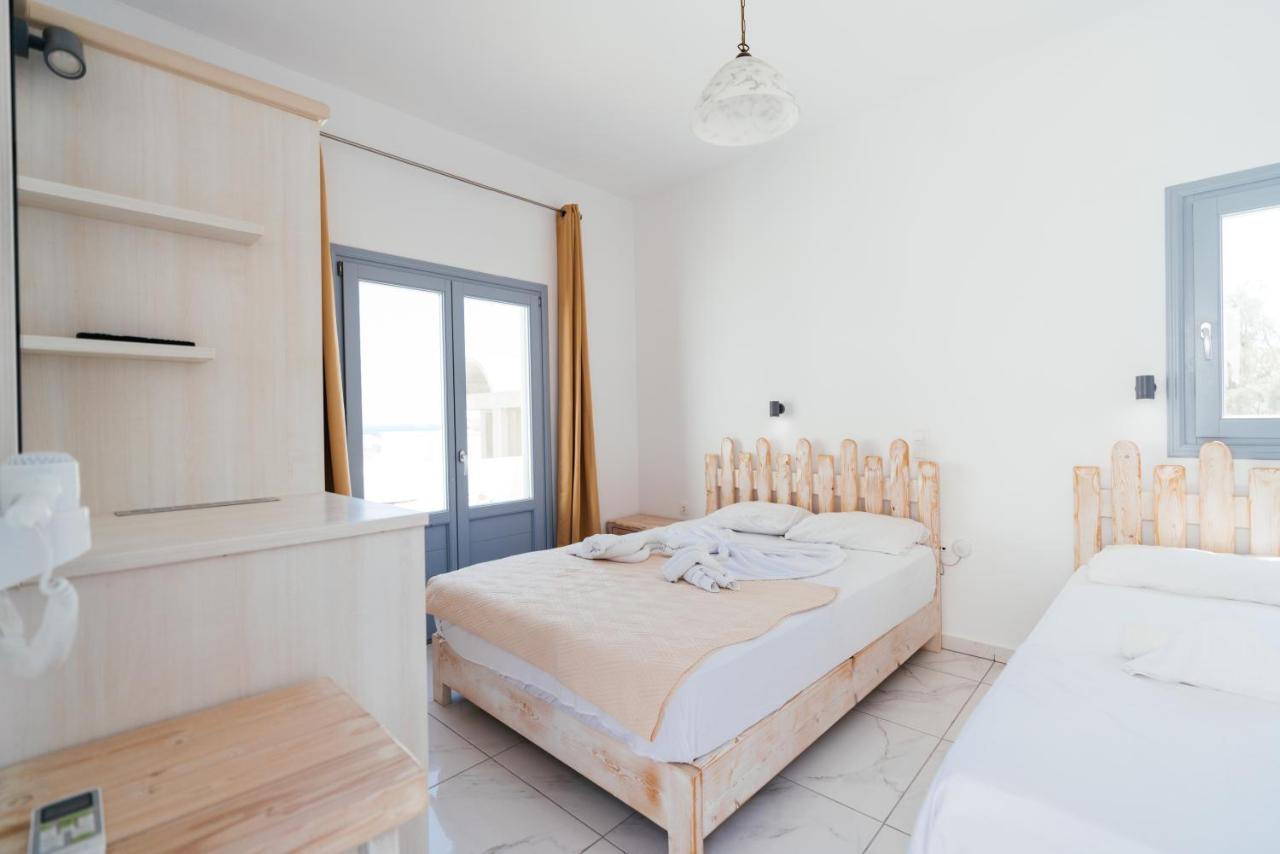Dodomar Selection Hotell Períssa Eksteriør bilde
