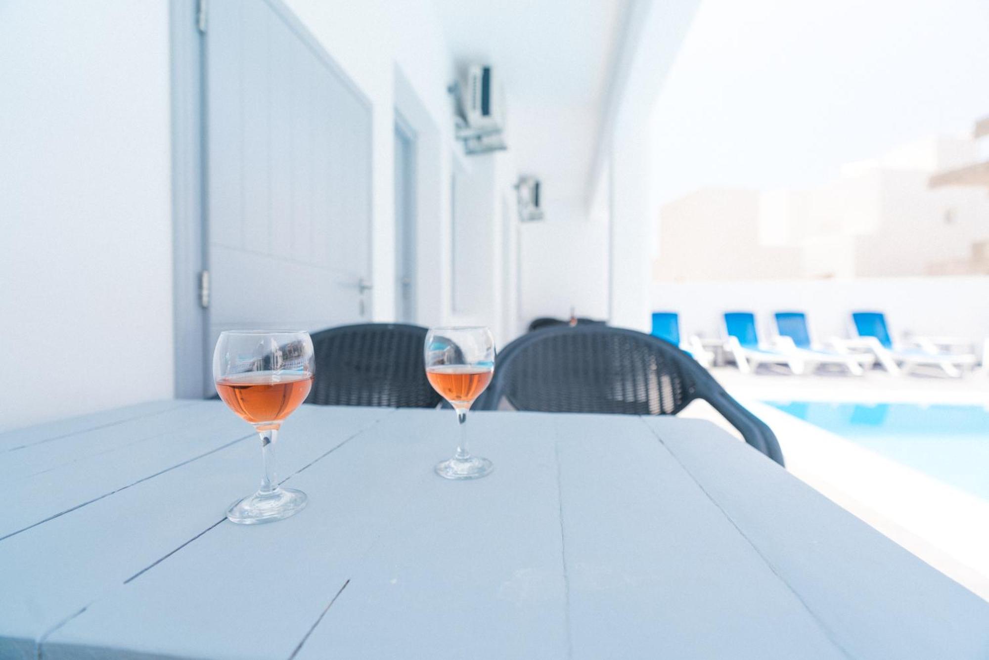 Dodomar Selection Hotell Períssa Eksteriør bilde