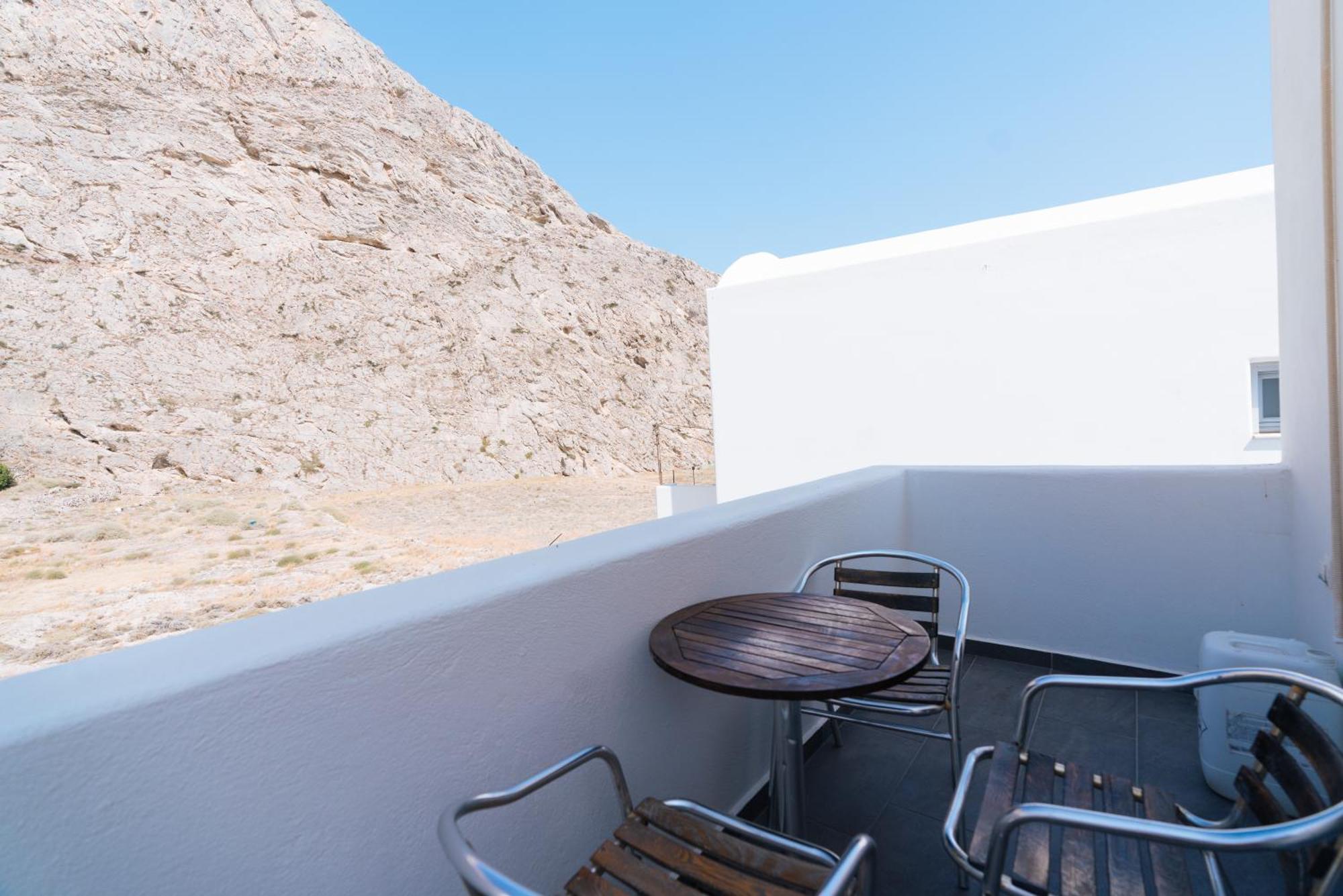 Dodomar Selection Hotell Períssa Eksteriør bilde